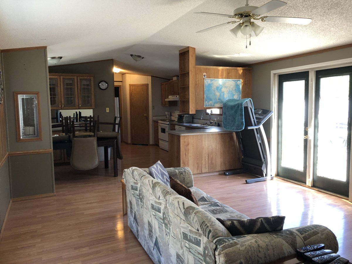 FOR SALE 1007 Oilmen Road 2.42 Acres 85,000 Zama City, Alberta